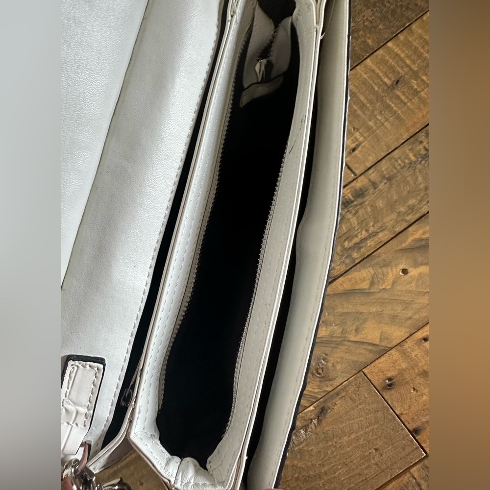 White Croc-Embossed Convertible Crossbody Clutch - Designer Style - Picture 4 of 5